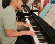 HỌC PIANO CƠ BẢN ĐẾN NÂNG CAO TẠI BÌNH DƯƠNG
